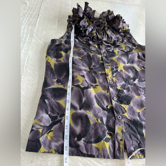 J Crew 100% Silk Women’s Floral Ruffle Neck Button Down Sleeveless Top size 4 - Picture 6 of 7